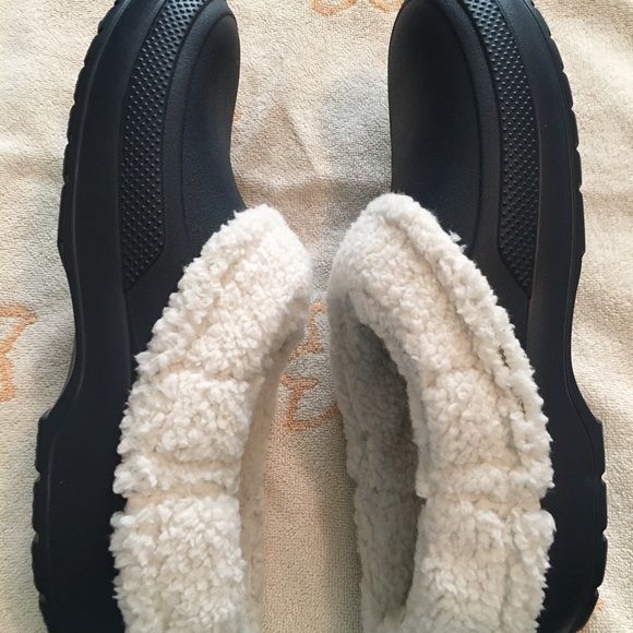 Crocs - Picture 4 of 6